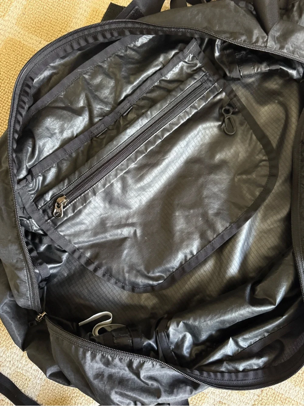 Patagonia Ultralight Black Hole Duffel Bag Backpack Black Packable Travel 30L